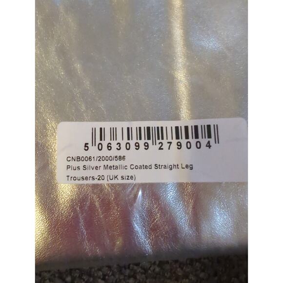 PrettyLittleThing Plus Silver Metallic Coated Straight Leg Pants US Size 16 NWT - Picture 6 of 6